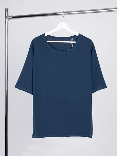 Футболка оверсайз унисекс Vozduh, темно-синяя Футболка оверсайз унисекс Vozduh, темно-синяя