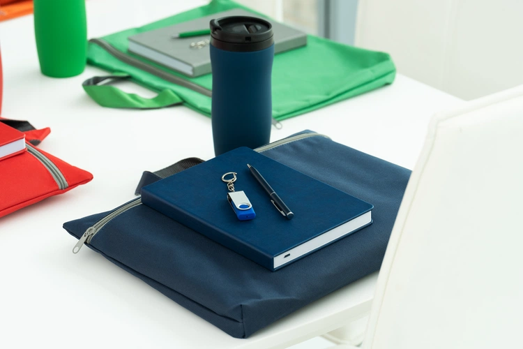 Сумка-папка Simple, темно-синяя Сумка-папка Simple, темно-синяя