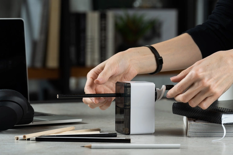 Карандаш незаточенный Draft Craft, черный Карандаш незаточенный Draft Craft, черный