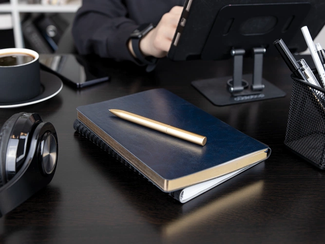 Ручка шариковая Superbia, золотистая Ручка шариковая Superbia, золотистая