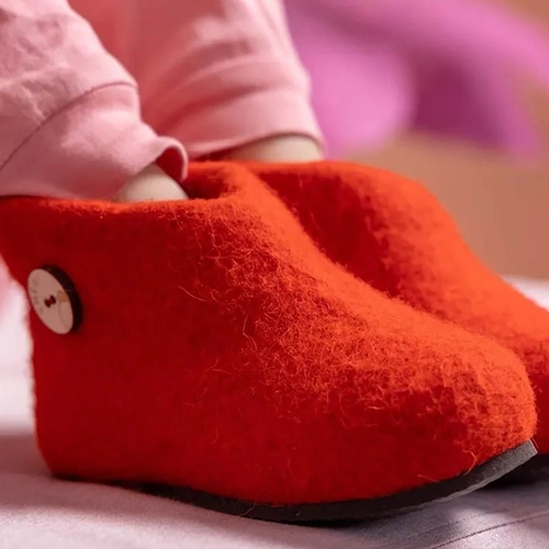Домашние валенки Wild, красные Домашние валенки Wild, красные