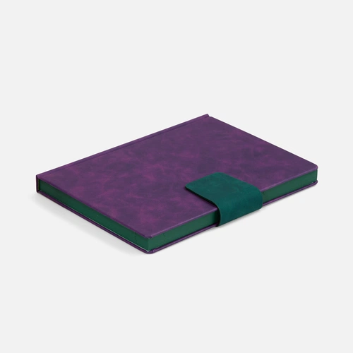 Ежедневник Grande Strap на заказ, датированный, фиолетовый Ежедневник Grande Strap на заказ, датированный, фиолетовый