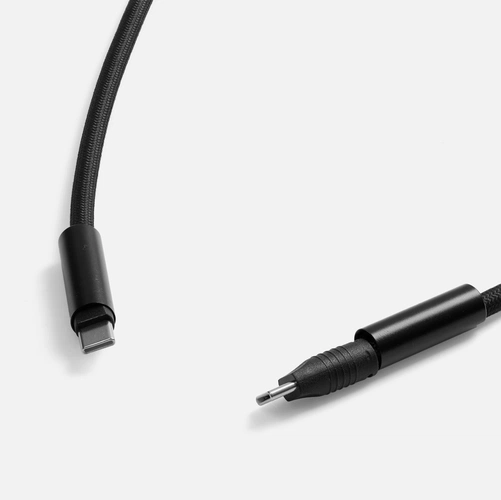 Кабель-ланьярд energyFlex Power Delivery 60 Вт, черный Кабель-ланьярд energyFlex Power Delivery 60 Вт, черный