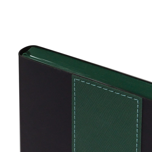 Ежедневник Bookmark, недатированный, черный с зеленым Ежедневник Bookmark, недатированный, черный с зеленым
