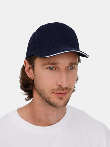 Бейсболка Classic 2.0, темно-синяя с белым кантом Бейсболка Classic 2.0, темно-синяя с белым кантом