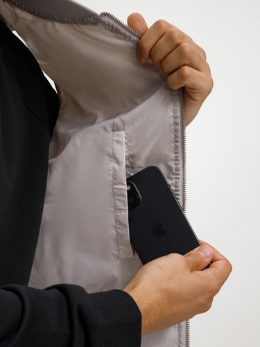 Жилет унисекс Warmbridge, светло-серый Жилет унисекс Warmbridge, светло-серый