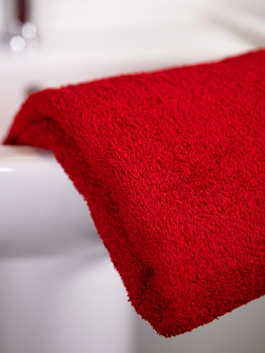 Полотенце Odelle, большое, красное Полотенце Odelle, большое, красное