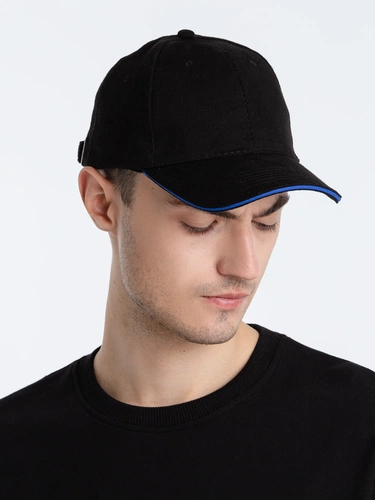 Бейсболка Buffalo, черная с ярко-синим Бейсболка Buffalo, черная с ярко-синим