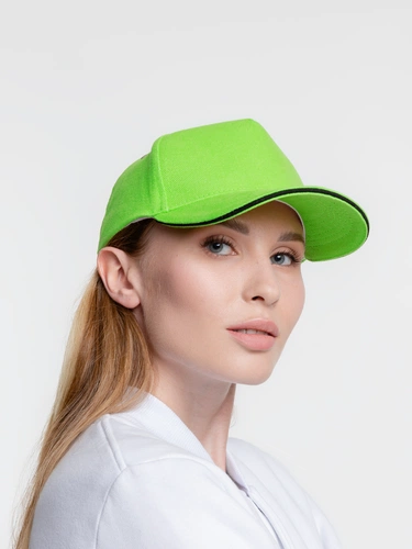 Бейсболка Classic, зеленое яблоко с черным кантом Бейсболка Classic, зеленое яблоко с черным кантом