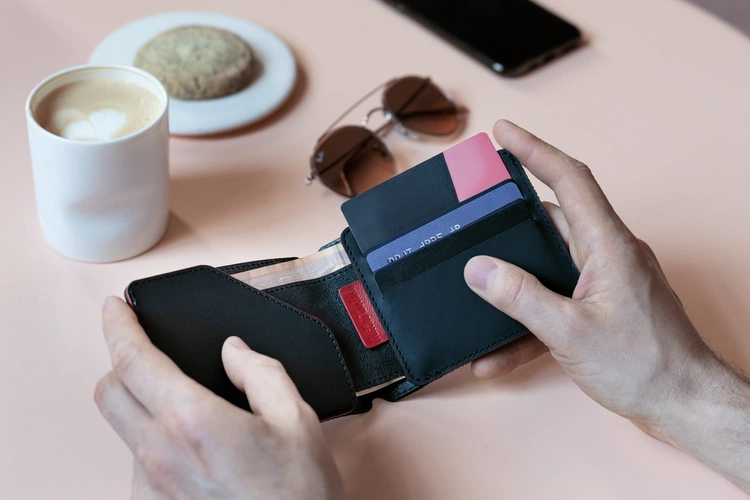 Портмоне Arrival, черное с красным Портмоне Arrival, черное с красным