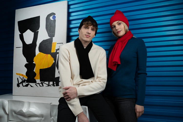 Шарф Yong, ярко-красный Шарф Yong, ярко-красный