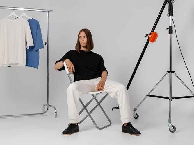 Футболка оверсайз Vozduh 2.0, черная Футболка оверсайз Vozduh 2.0, черная