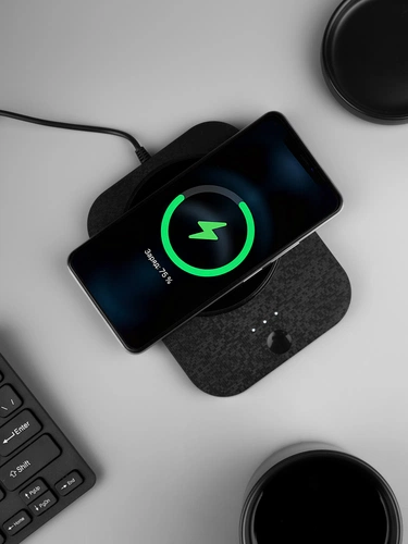 Кружка с подогревом и беспроводной зарядкой dualBase plus, черная Кружка с подогревом и беспроводной зарядкой dualBase plus, черная