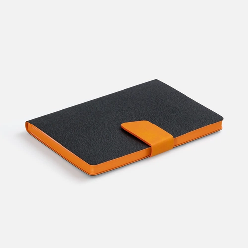 Ежедневник Boom, недатированный, черный с оранжевым Ежедневник Boom, недатированный, черный с оранжевым
