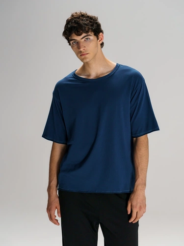 Футболка оверсайз унисекс Vozduh, темно-синяя Футболка оверсайз унисекс Vozduh, темно-синяя