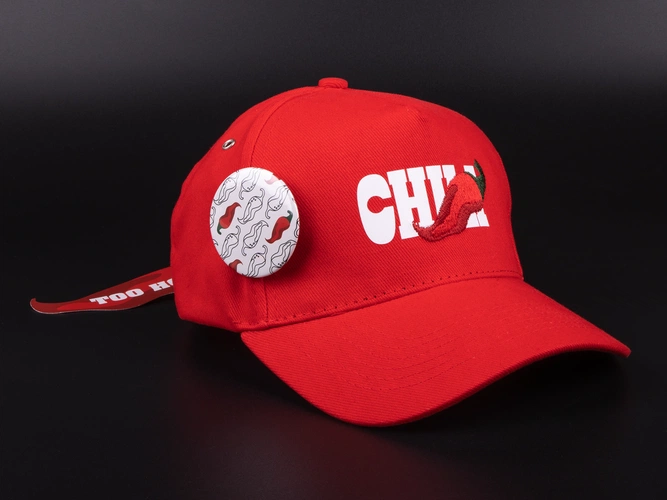 Бейсболка Standard, красная с нанесением и кастомизацией Бейсболка Standard, красная с нанесением и кастомизацией