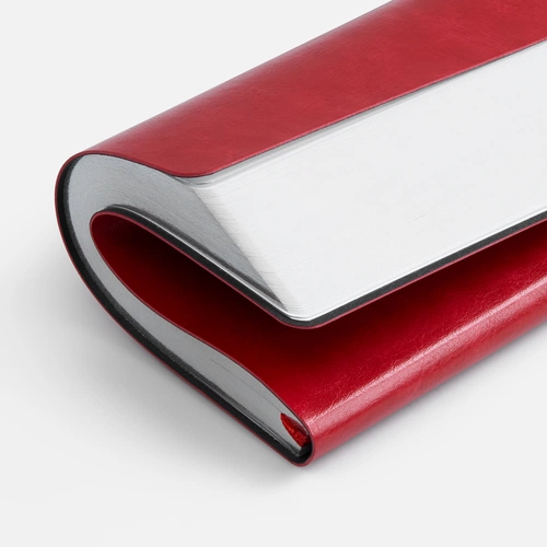 Ежедневник Nebraska Flex, недатированный, красный с серебристым Ежедневник Nebraska Flex, недатированный, красный с серебристым