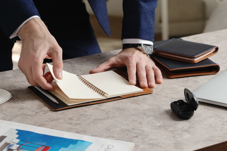 Блокнот Kalsa Palermo, синий Блокнот Kalsa Palermo, синий