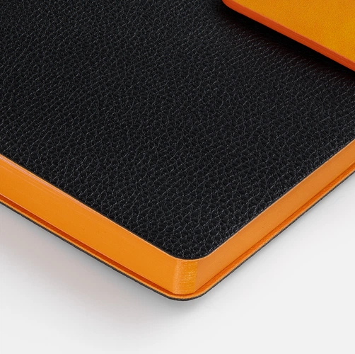 Ежедневник Boom, недатированный, черный с оранжевым Ежедневник Boom, недатированный, черный с оранжевым