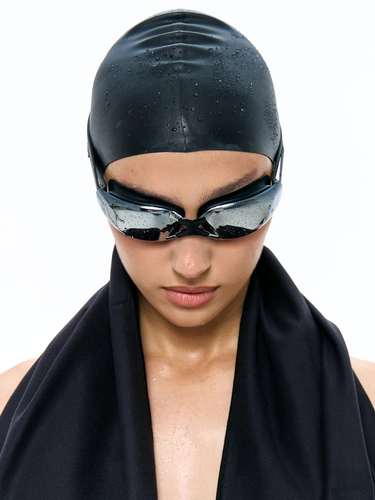 Шапочка для плавания Aquasana, черная Шапочка для плавания Aquasana, черная