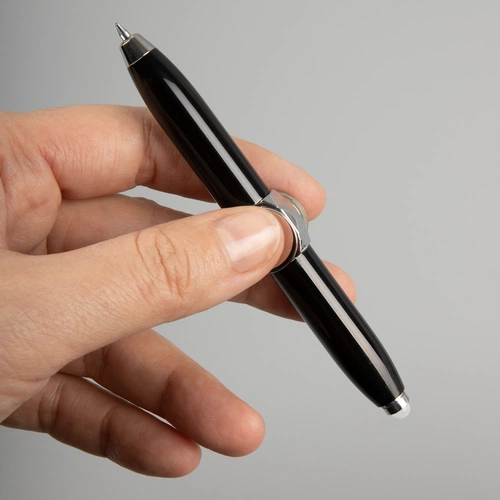 Ручка-спиннер Flipen с фонариком, черная Ручка-спиннер Flipen с фонариком, черная