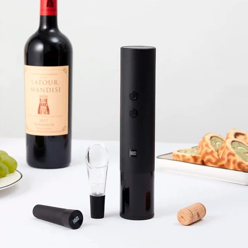 Винный набор HuoHou Electric Wine Bottle Opener 4 in 1, черный Винный набор HuoHou Electric Wine Bottle Opener 4 in 1, черный