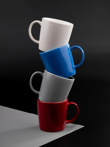 Кружка Valotti Medio, красная Кружка Valotti Medio, красная