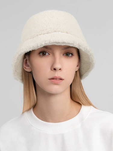 Панама Oblako, утепленная, молочно-белая Панама Oblako, утепленная, молочно-белая