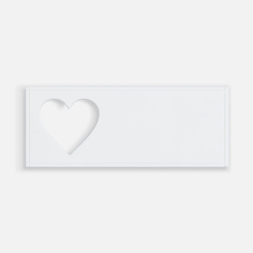 Лейбл из ПВХ с вырубкой «Сердце», белый Лейбл из ПВХ с вырубкой «Сердце», белый