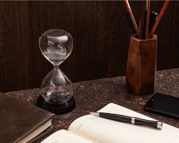 Магнитный антистресс Elusive Time, черный Магнитный антистресс Elusive Time, черный