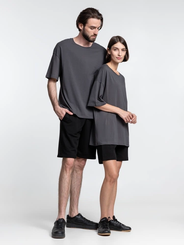 Футболка унисекс оверсайз Crosstown, темно-серая Футболка унисекс оверсайз Crosstown, темно-серая