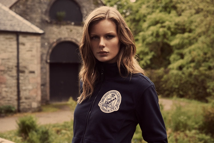 Куртка флисовая женская Sarasota, белая с оттенком слоновой кости Куртка флисовая женская Sarasota, белая с оттенком слоновой кости