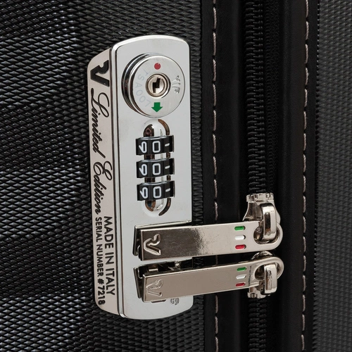 Чемодан E-Lite M, черный Чемодан E-Lite M, черный