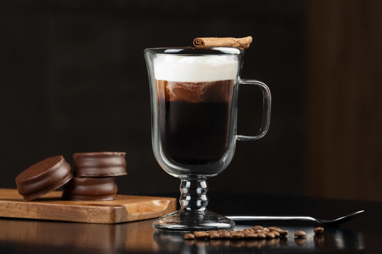 Кружка с двойными стенками для глинтвейна и коктейлей Double Bubble Кружка с двойными стенками для глинтвейна и коктейлей Double Bubble