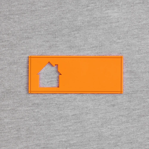 Лейбл из ПВХ с вырубкой «Дом», оранжевый неон Лейбл из ПВХ с вырубкой «Дом», оранжевый неон