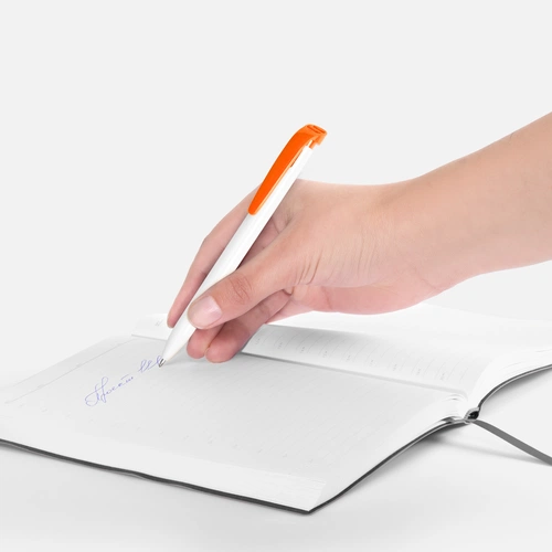 Ручка шариковая Favorite, белая с оранжевым Ручка шариковая Favorite, белая с оранжевым