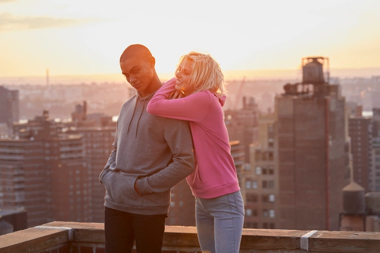 Толстовка с капюшоном женская Hoodie, бордовая Толстовка с капюшоном женская Hoodie, бордовая