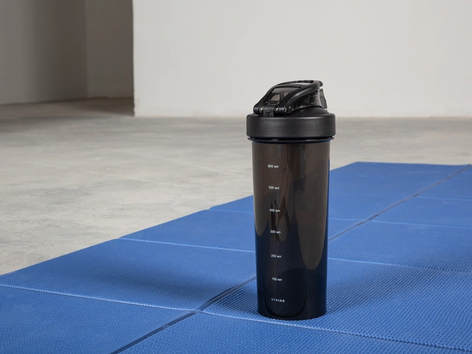 Спортивный шейкер Foss, черный Спортивный шейкер Foss, черный