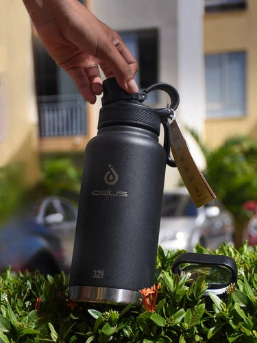 Термобутылка Fujisan XL 2.0, черная Термобутылка Fujisan XL 2.0, черная