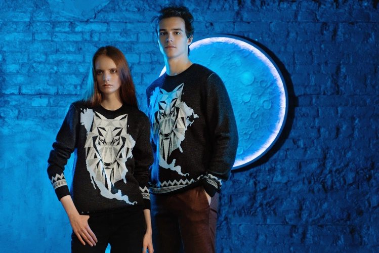 Джемпер Totem Wolf, черный Джемпер Totem Wolf, черный