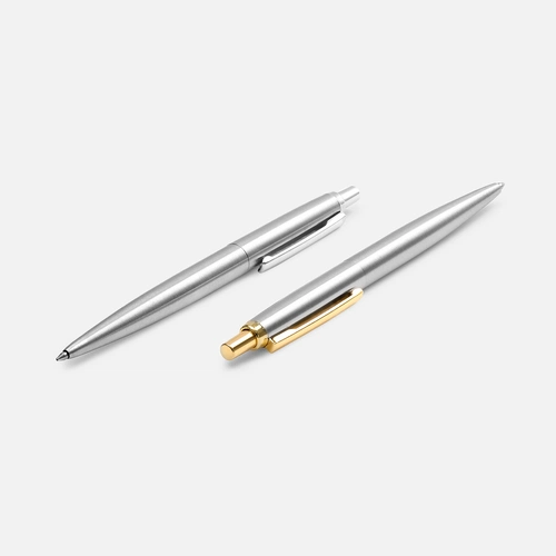 Ручка шариковая Poetica, золотистая Ручка шариковая Poetica, золотистая