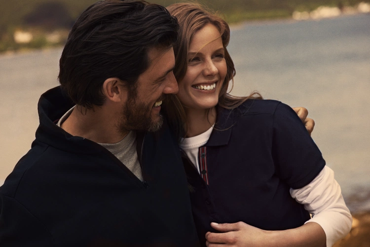 Рубашка поло женская Avon Ladies, темно-синяя Рубашка поло женская Avon Ladies, темно-синяя