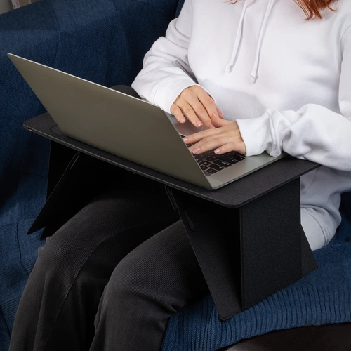 Складной стол для ноутбука с беспроводной зарядкой Kickstand Table, серый Складной стол для ноутбука с беспроводной зарядкой Kickstand Table, серый