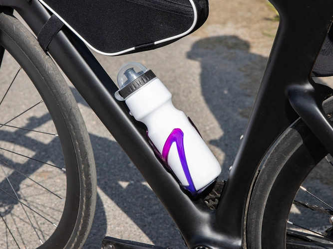 Бутылка для велосипеда Bikescape, белая с черным Бутылка для велосипеда Bikescape, белая с черным