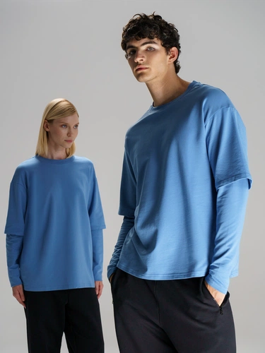 Футболка оверсайз с двойным рукавом Kosmos, синяя Футболка оверсайз с двойным рукавом Kosmos, синяя