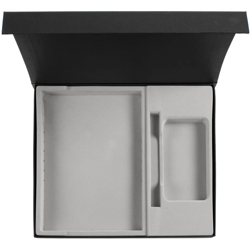 Коробка Daily под ежедневник, аккумулятор и ручку, черная Коробка Daily под ежедневник, аккумулятор и ручку, черная