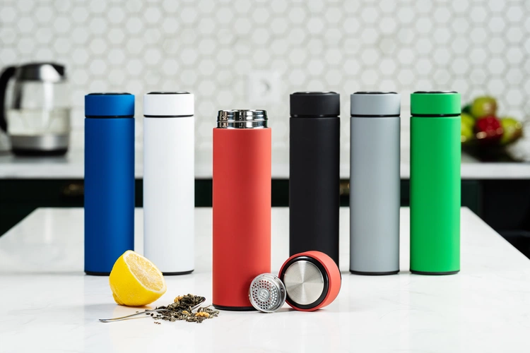 Термос с ситечком Percola, красный Термос с ситечком Percola, красный