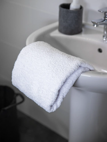 Полотенце Odelle, большое, белое Полотенце Odelle, большое, белое