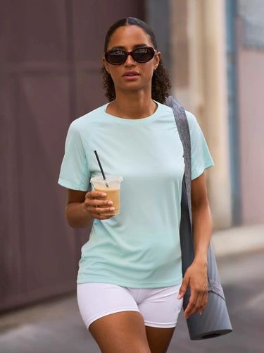 Футболка спортивная женская Vortex Women, белая Футболка спортивная женская Vortex Women, белая