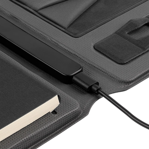 Органайзер с блокнотом и аккумулятором Oiro, черный Органайзер с блокнотом и аккумулятором Oiro, черный